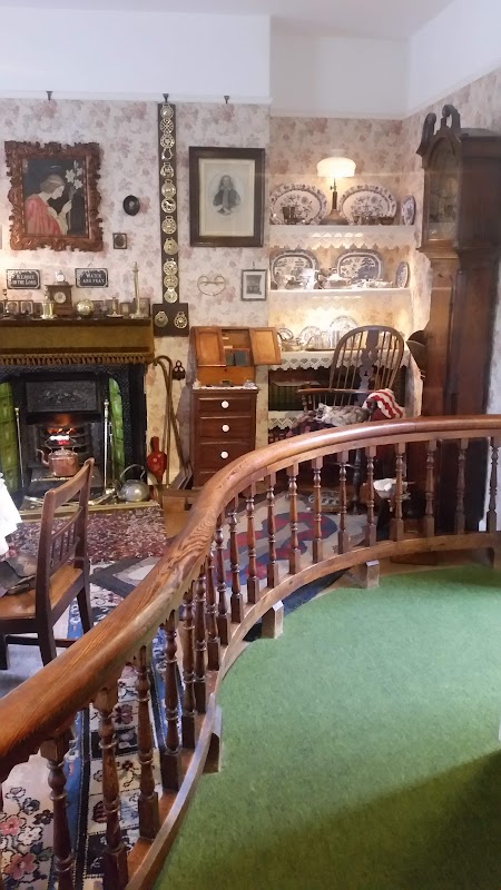 Number 6 Studio Gallery - galleries in pateley bridge