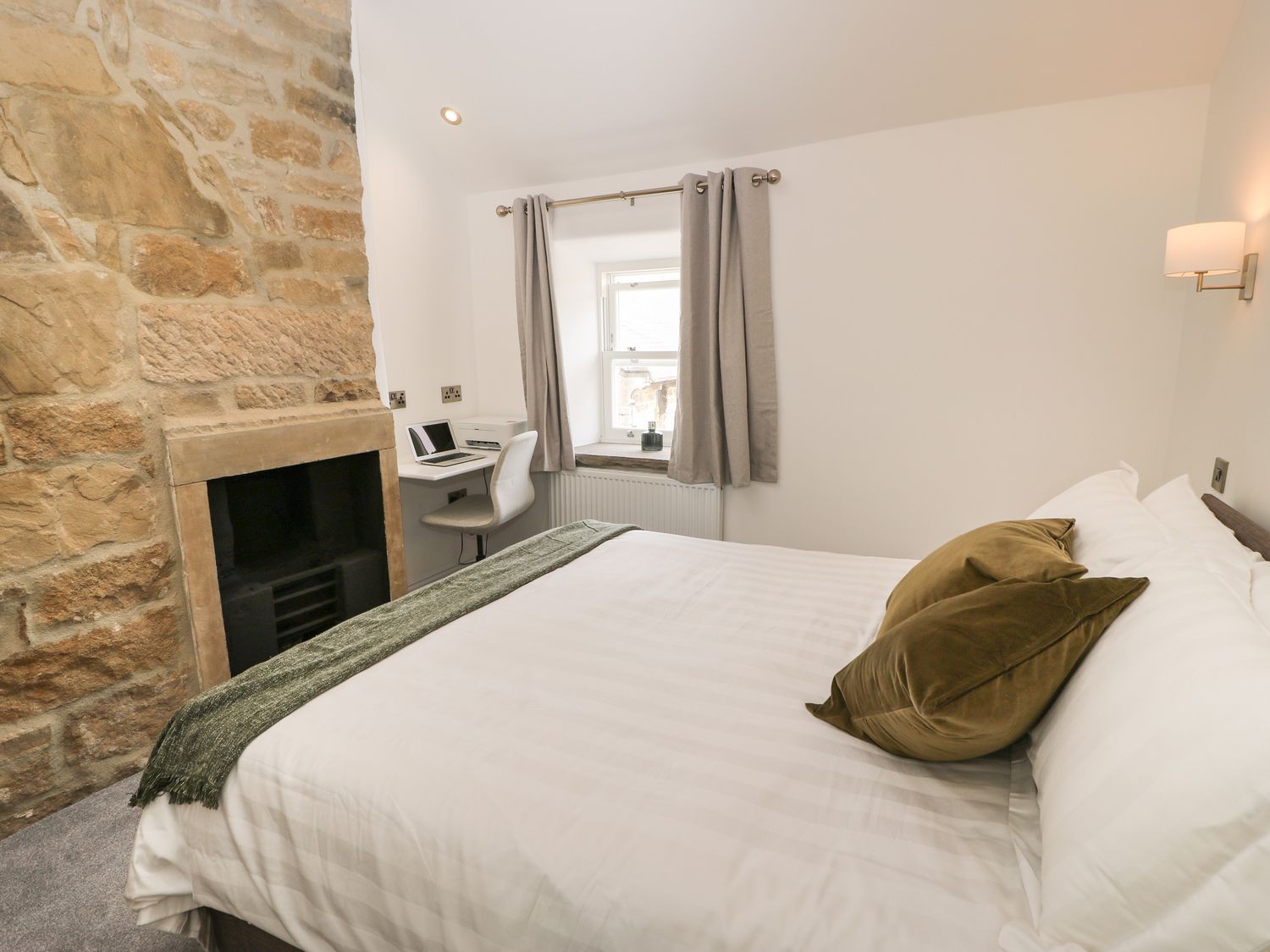 Old Stone Cottage — photo 9