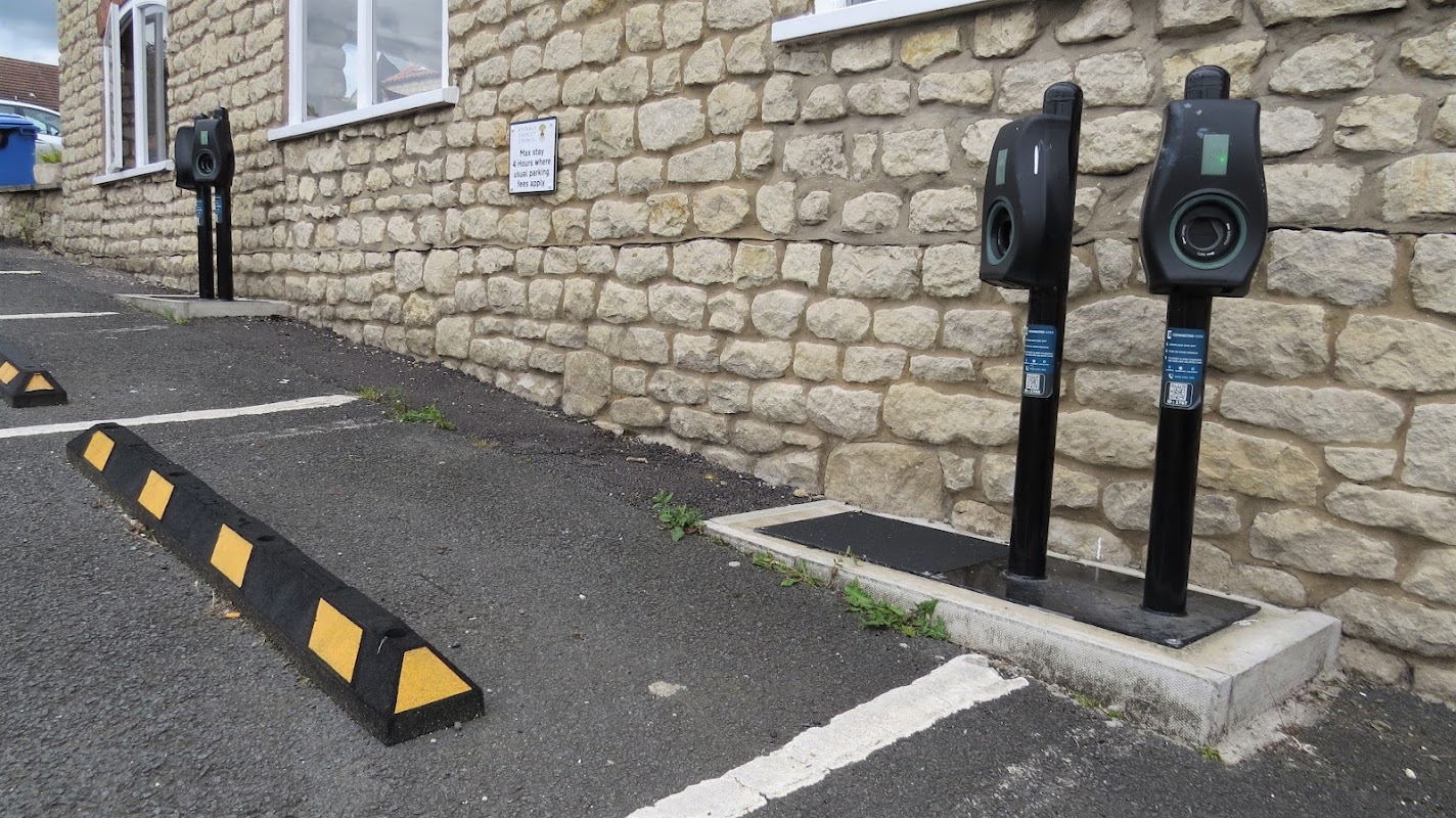 Connected Kerb Charging Station