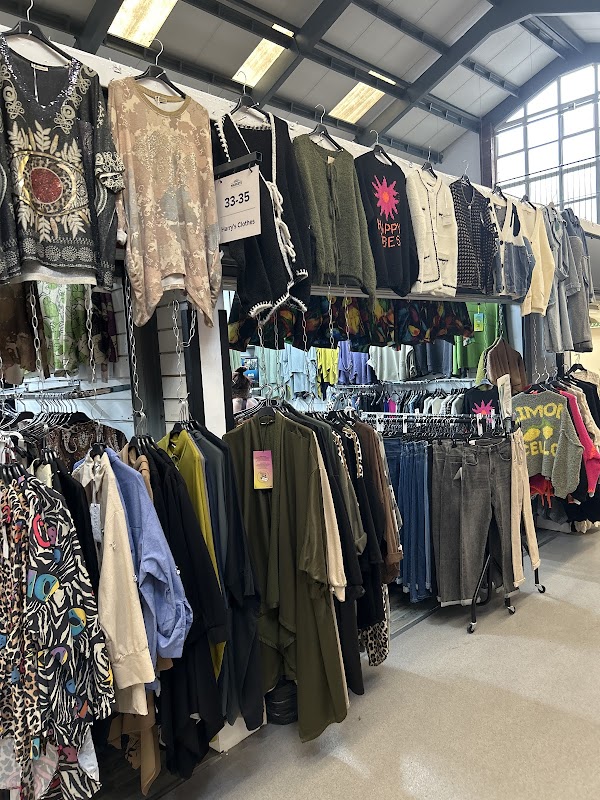 Harry’s Styles - Ladies Clothing