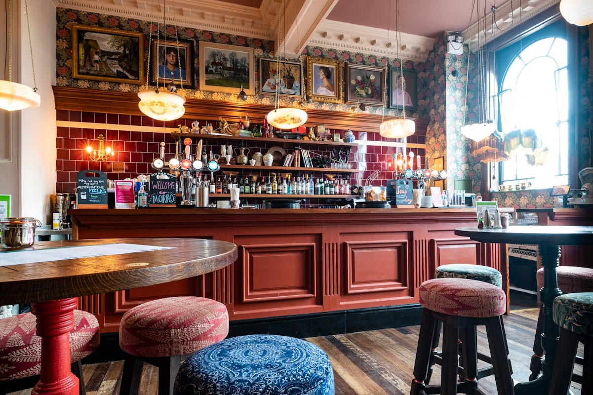 Dining at Morro Lounge in richmond