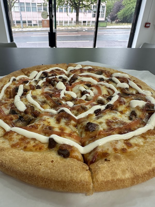 Pizza Mozza