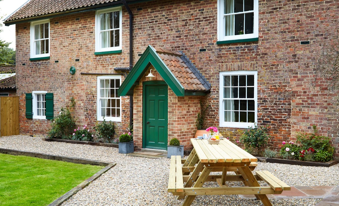 Thorpe Hall Cottages, Caravan & Camping Site
