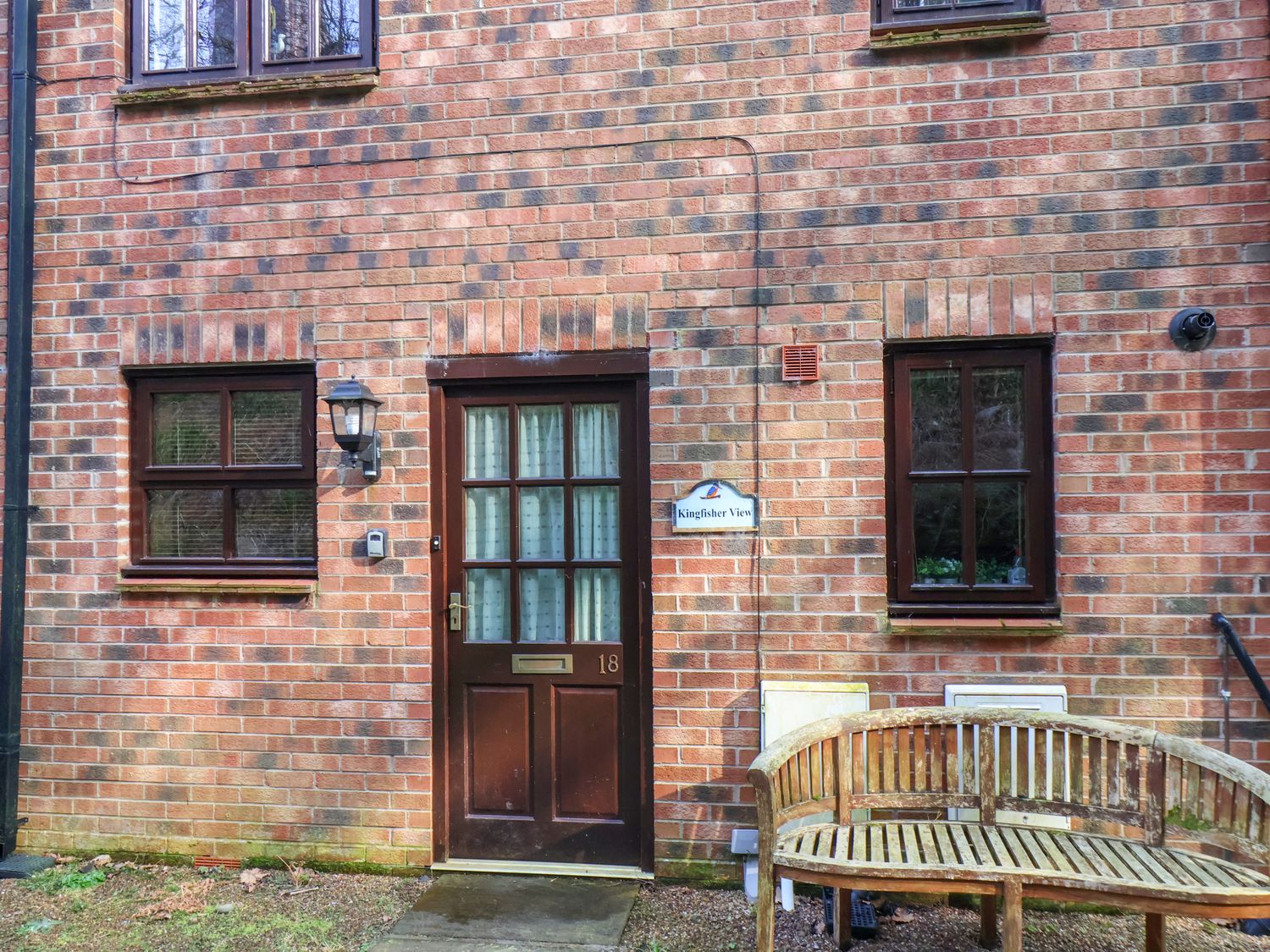 No.18 Riverside Walk (Kingfisher) — photo 3