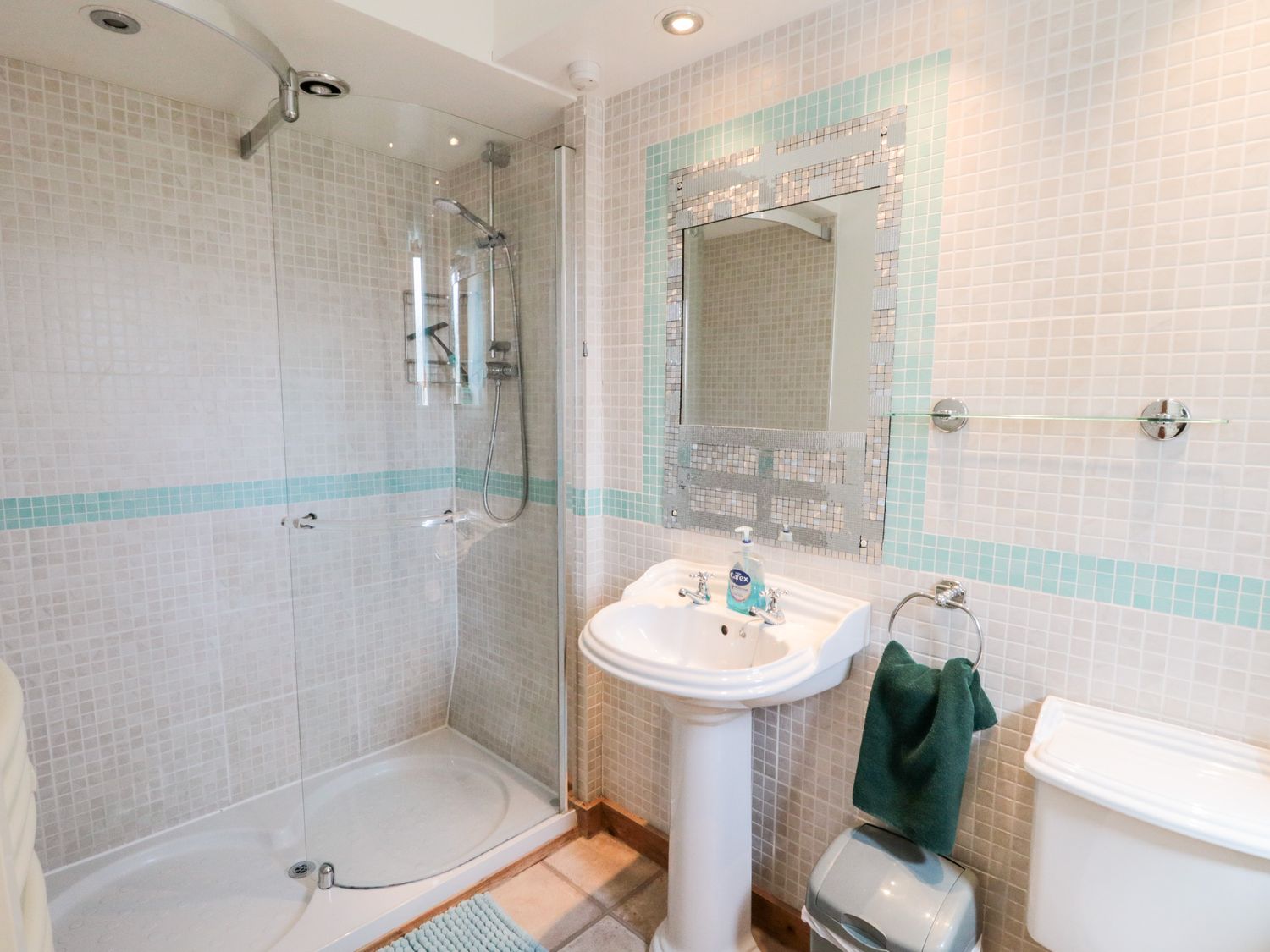 5 Westwood Road — photo 11