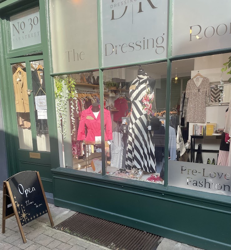the dressing room fashion Dressing Rooms That Inspire: A Guide to Luxurious Wardrobe Design - Natural Decor