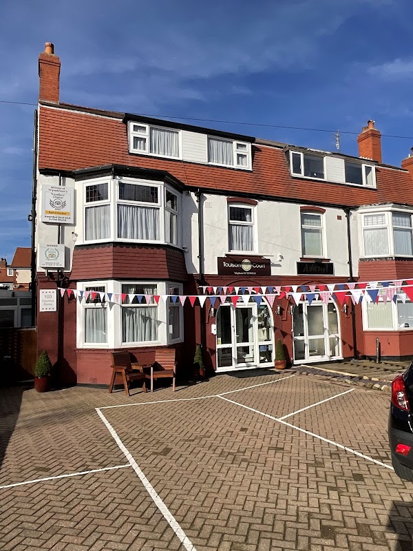 Toulson Court Bed & Breakfast Book Direct
