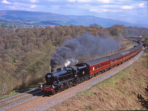 THE FELLSMAN – Steam trains on the Settle to Carlisle Railway