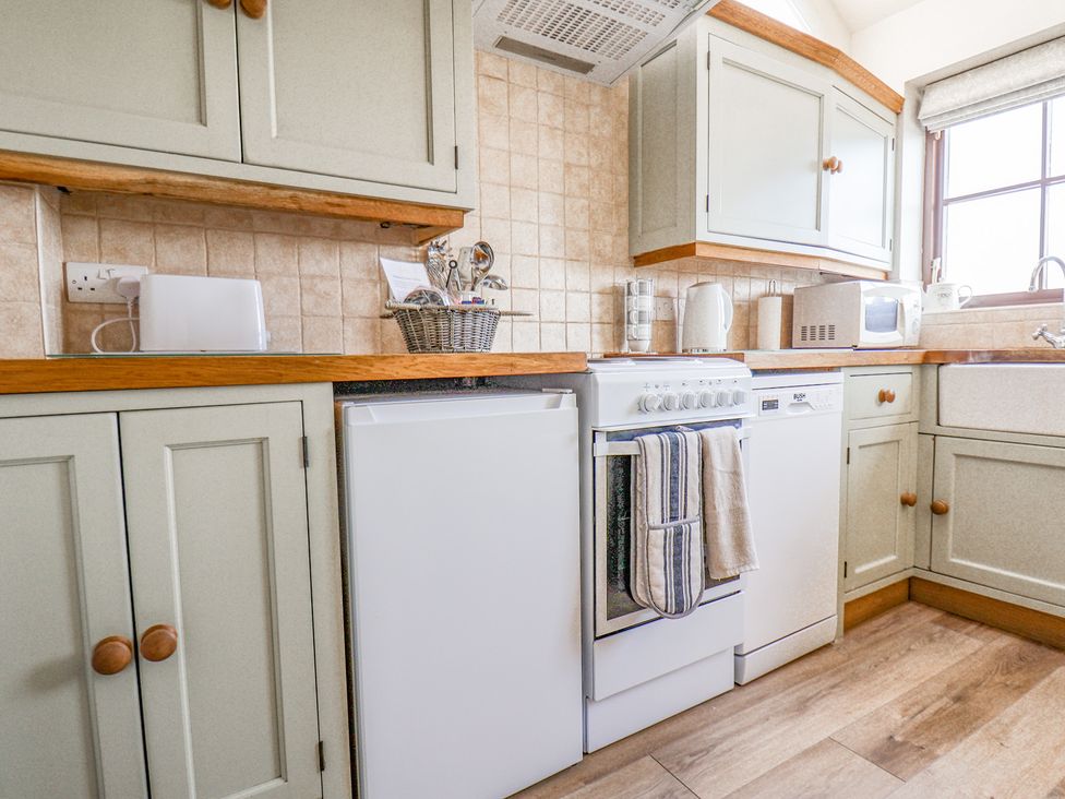 Esme's Cottage — photo 9