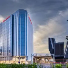 Staybridge Suites London Heathrow - Bath Road by IHG — photo 2