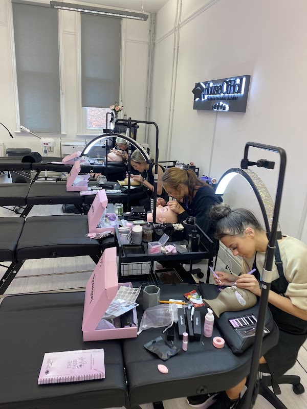 HouseOfHol- Beauty Salon & Training Academy