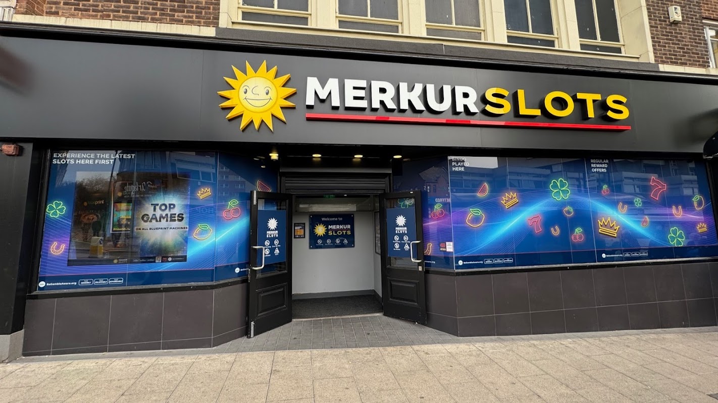 MERKUR Slots - Wakefield