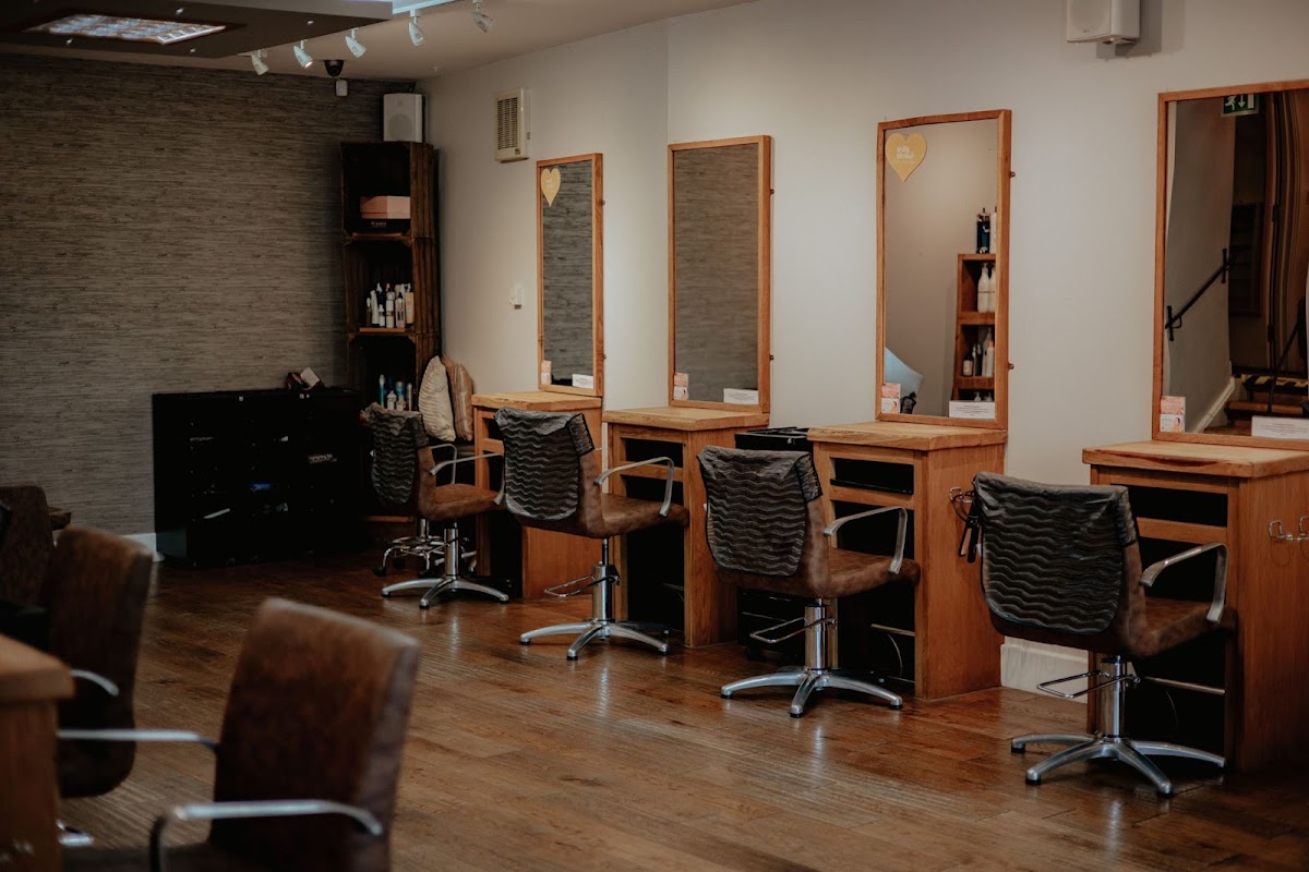 Bay Laurel Hair