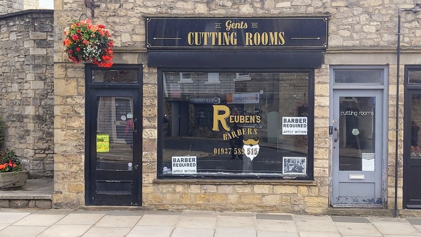 Gents cutting rooms