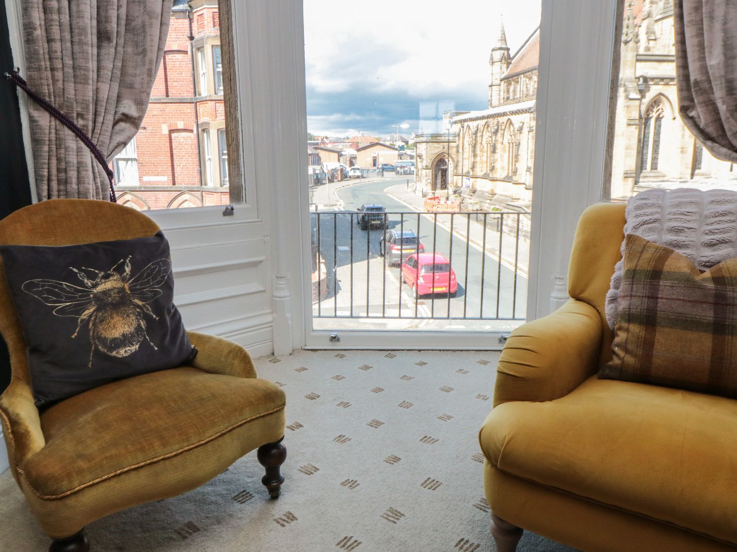 Stanton House - Abbey View, Flat 3 — photo 4