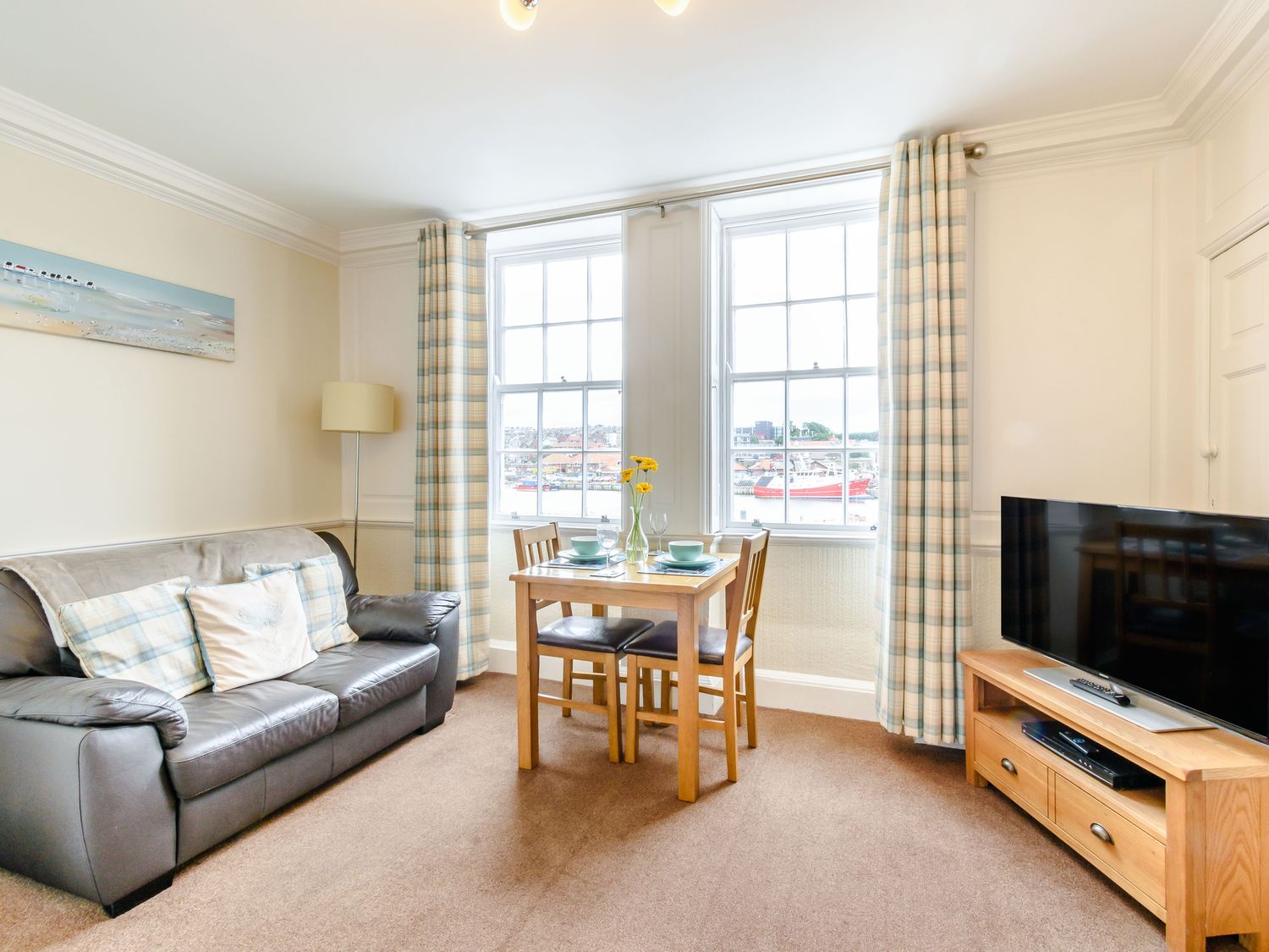 What a View at Quayside Apartment — photo 2
