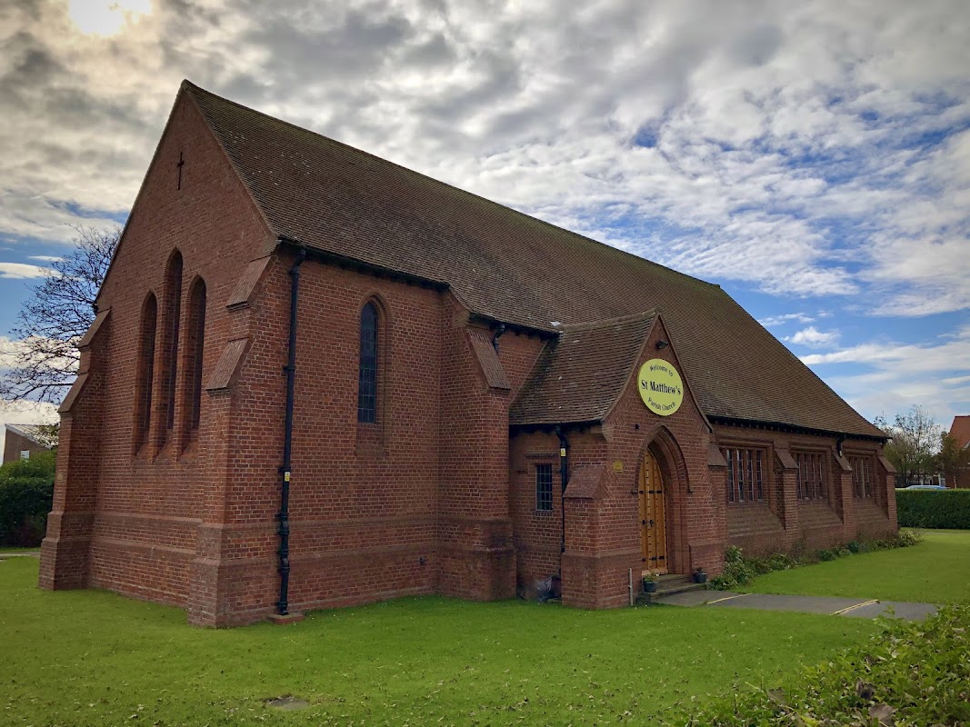 St Matthew's Church : Withernsea
