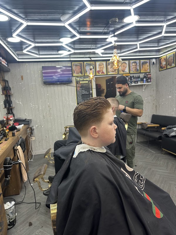 Top cut Barbers