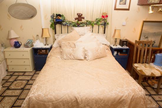 Ye Sleeping House