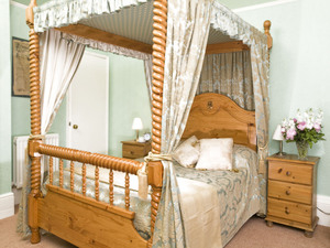 Accommodation at York House in york
