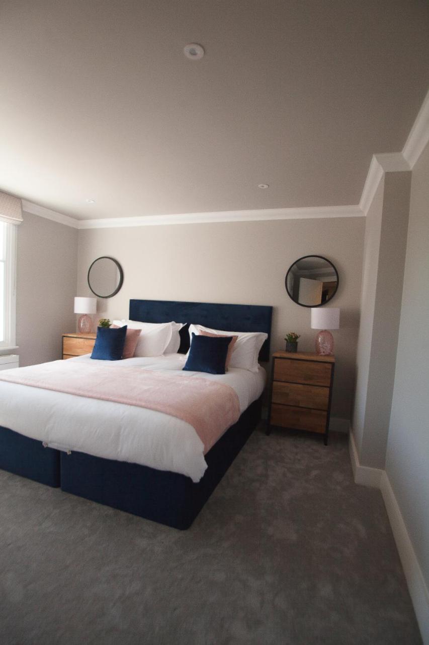 10 Bootham House - luxury city centre apartment with free parking for one car — photo 4