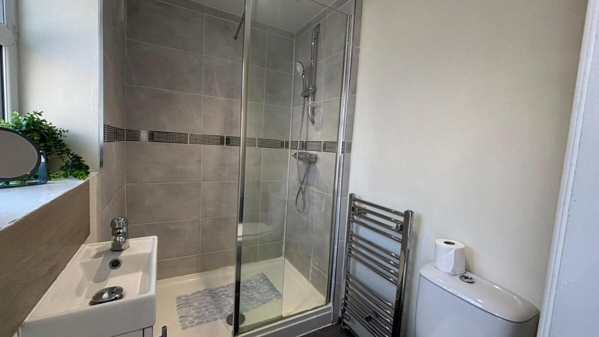 2 BD House, near City Center — photo 3