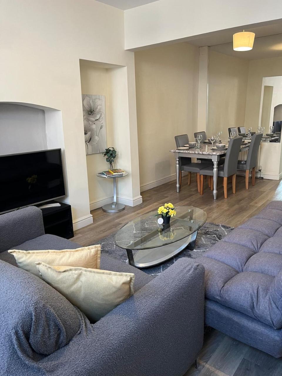 2 BD House, near City Center — photo 5