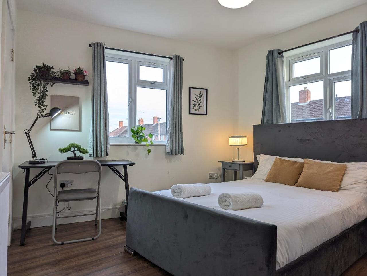 2 Ensuite Bedroom House Near Centre Free Parking — photo 2