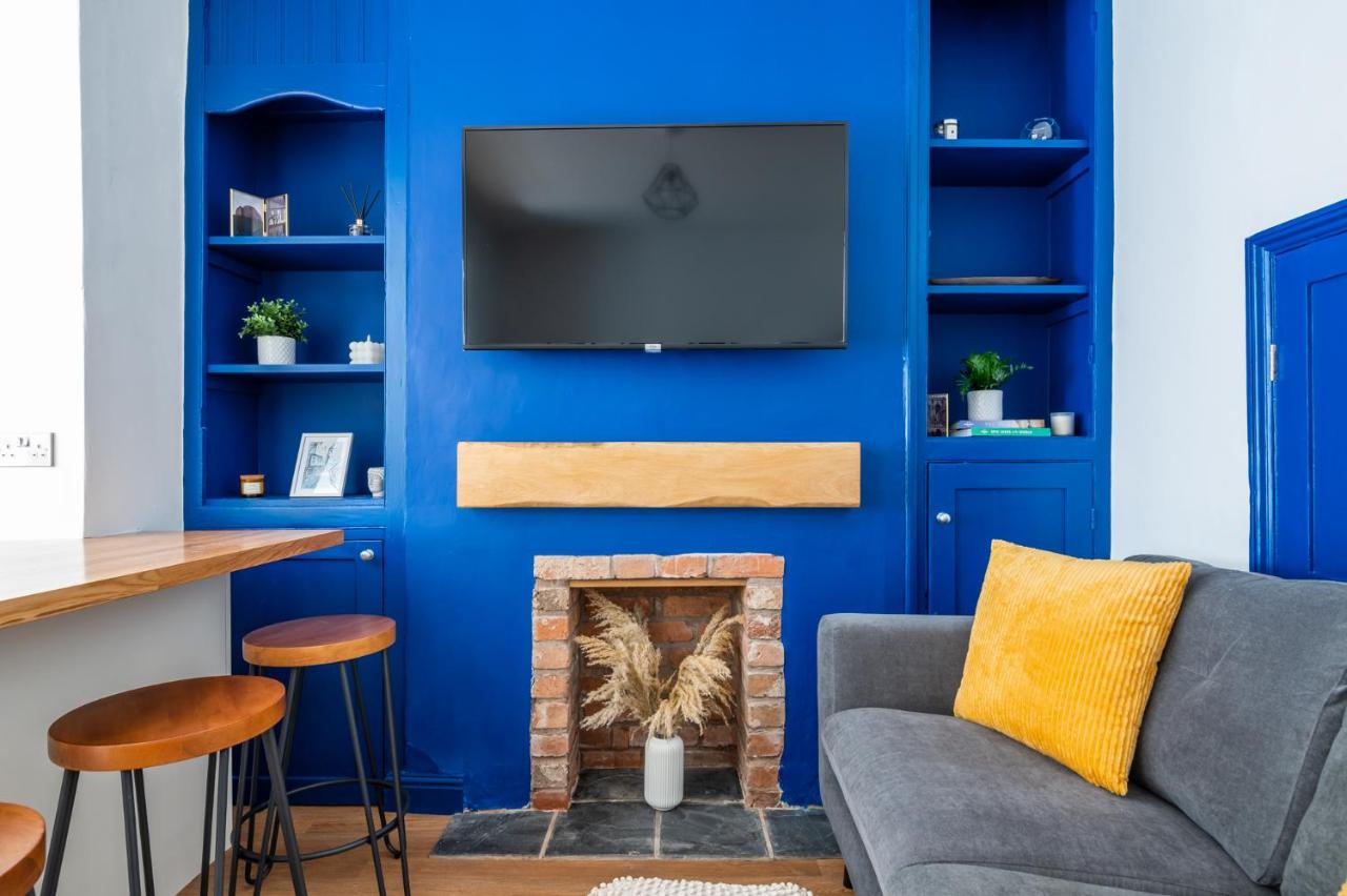 3 Hampden Street Stylish, Central 2-Bed York Terrace with Parking - Pass the Keys — photo 5