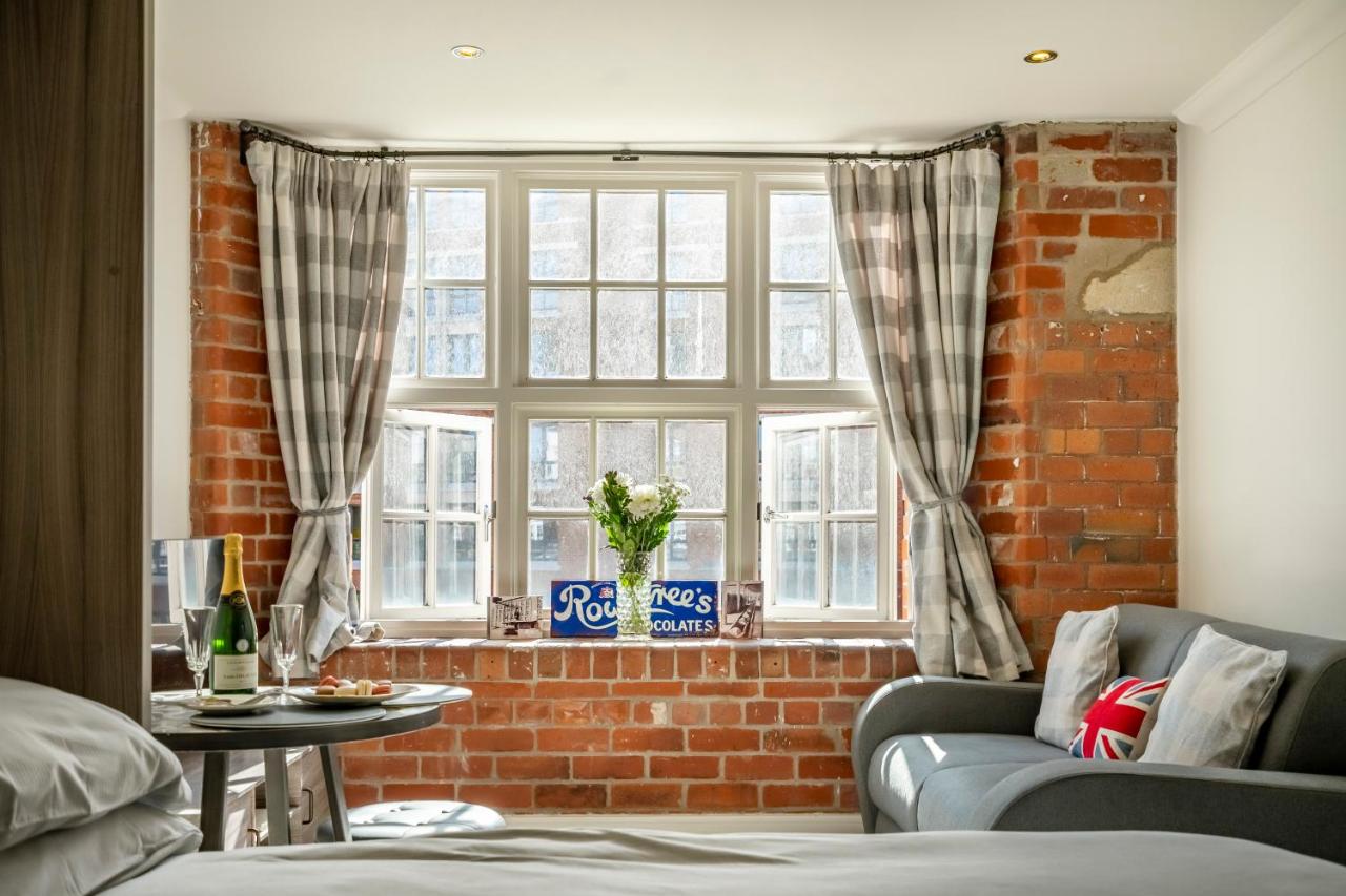 35 Cocoa Suites (parking included!) — photo 7