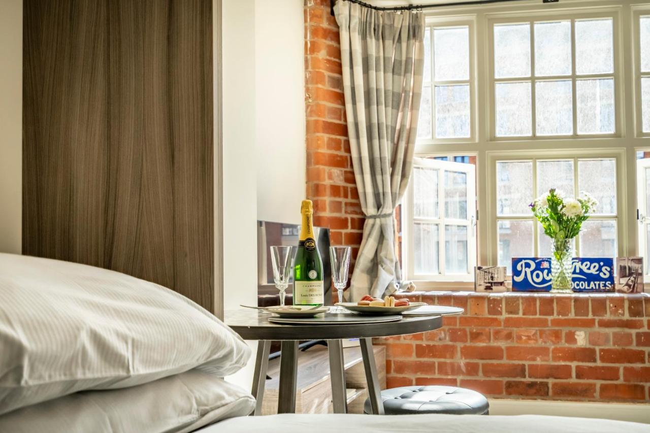 35 Cocoa Suites (parking included!) — photo 8