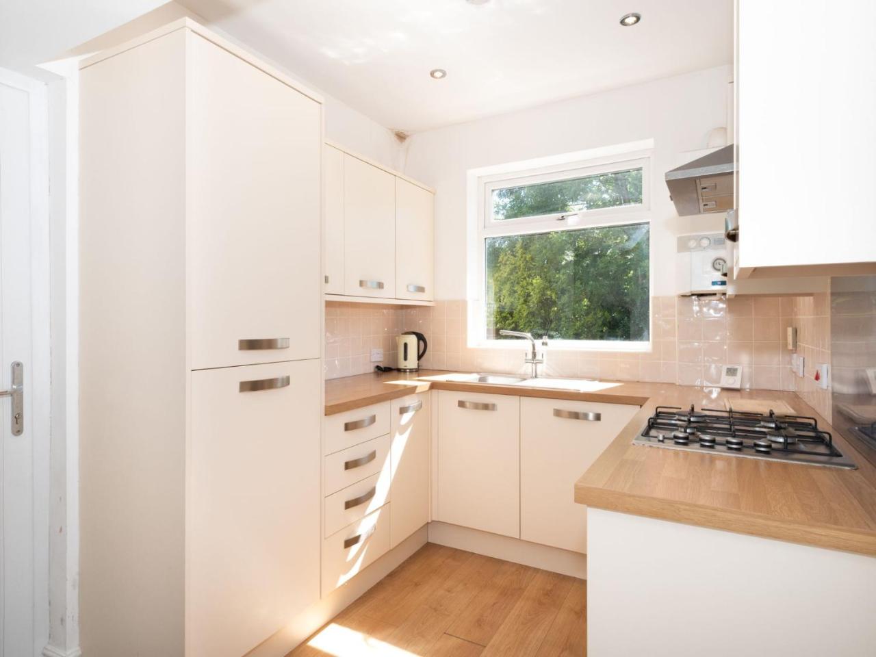 36 Westminster Road Bright & Spacious 2-Bed Home in York with Garden Pass the Keys — photo 4