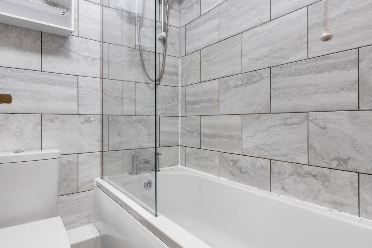 4 35 Fossgate Cosy Central 2-Bed Home Right in the Heart of York - Pass the Keys — photo 8