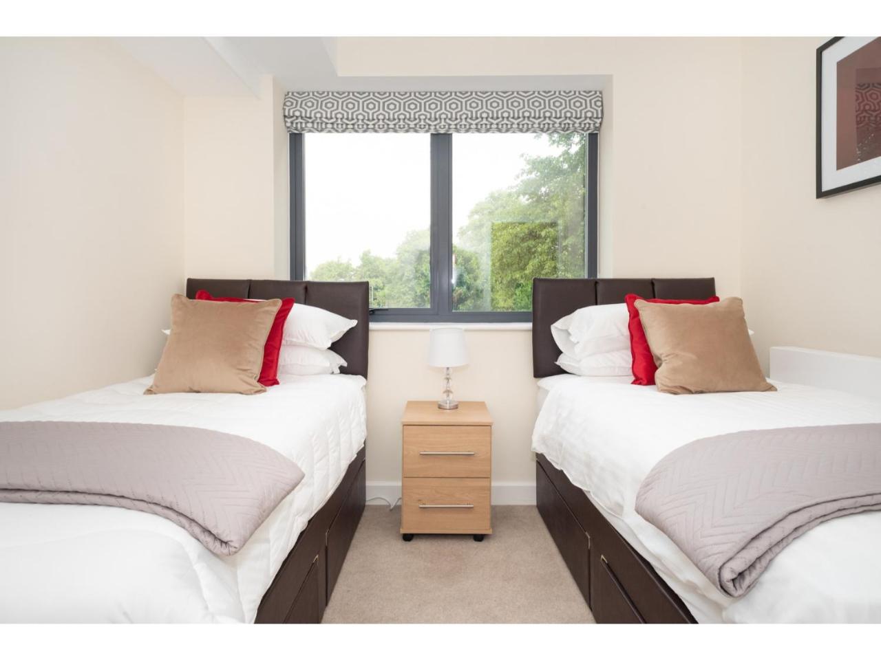 4 Chapel Apartments Stylish 2-Bed Flat Near York City Centre Pass the Keys — photo 2