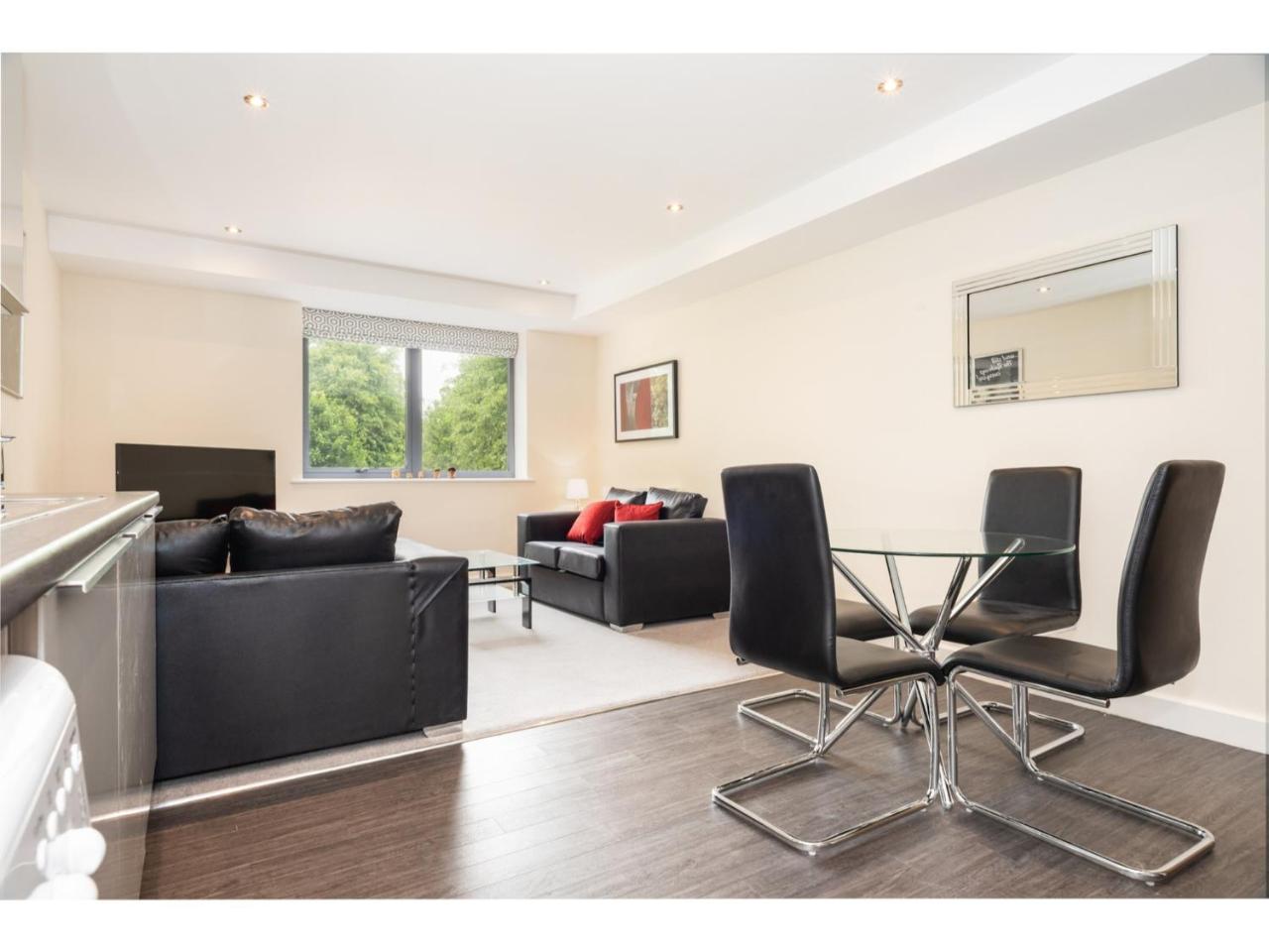 4 Chapel Apartments Stylish 2-Bed Flat Near York City Centre Pass the Keys — photo 5