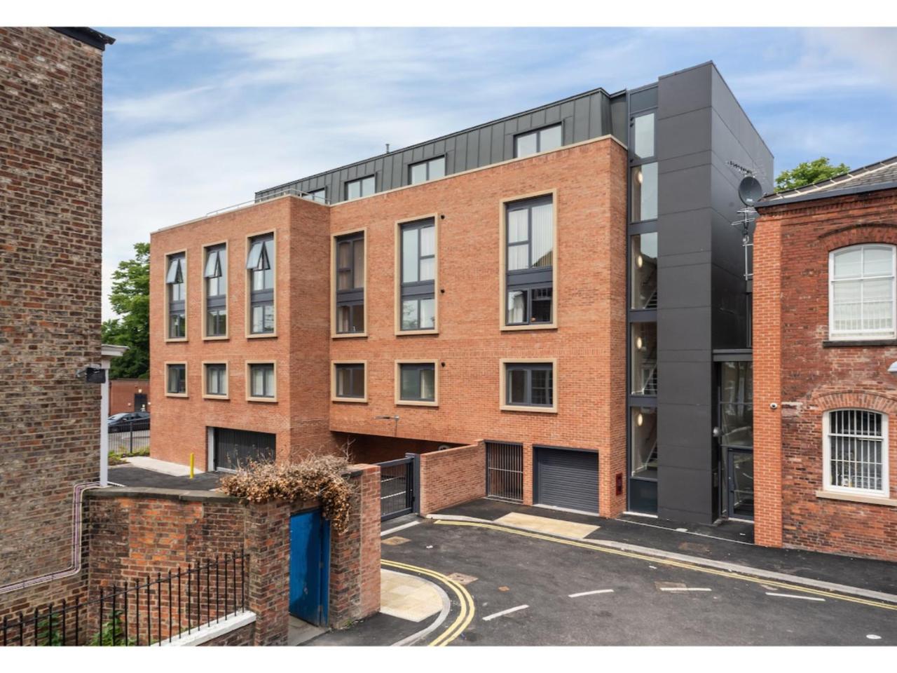4 Chapel Apartments Stylish 2-Bed Flat Near York City Centre Pass the Keys — photo 6