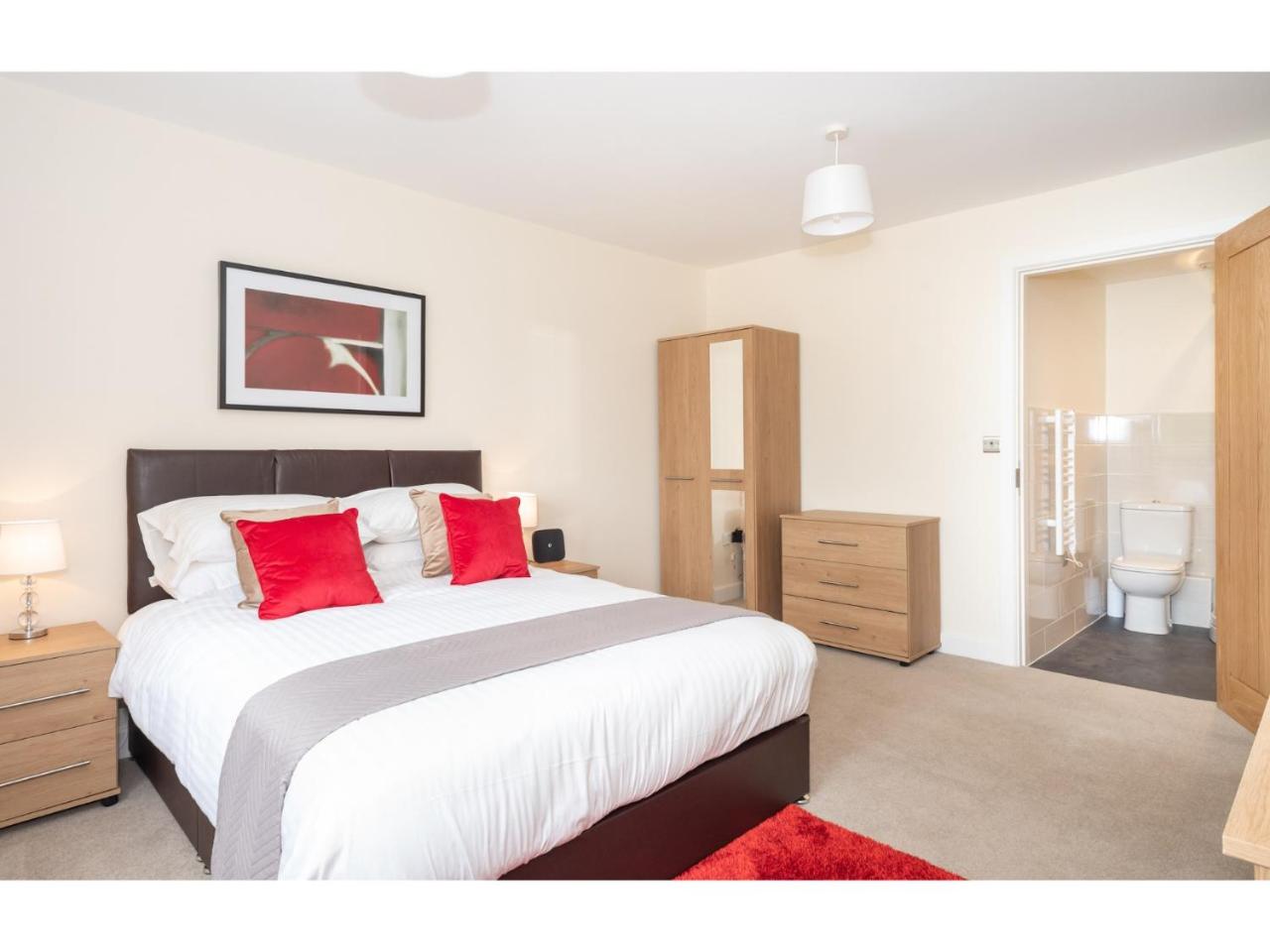 4 Chapel Apartments Stylish 2-Bed Flat Near York City Centre Pass the Keys — photo 7