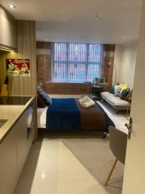 48 Cocoa Suites, York City Centre — photo 4