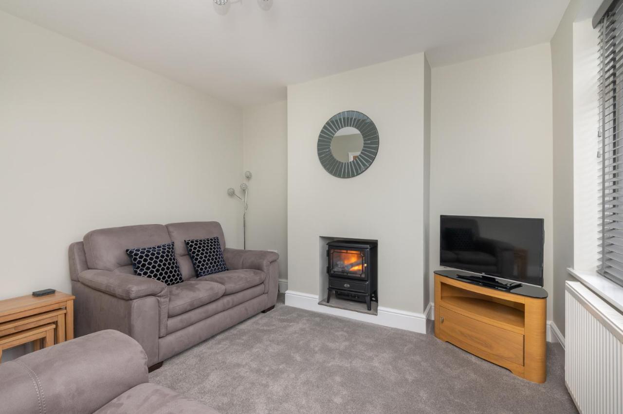 51 Main Avenue Luxurious Modern York House with Garden & Parking Pass the Keys, York, Yorkshire