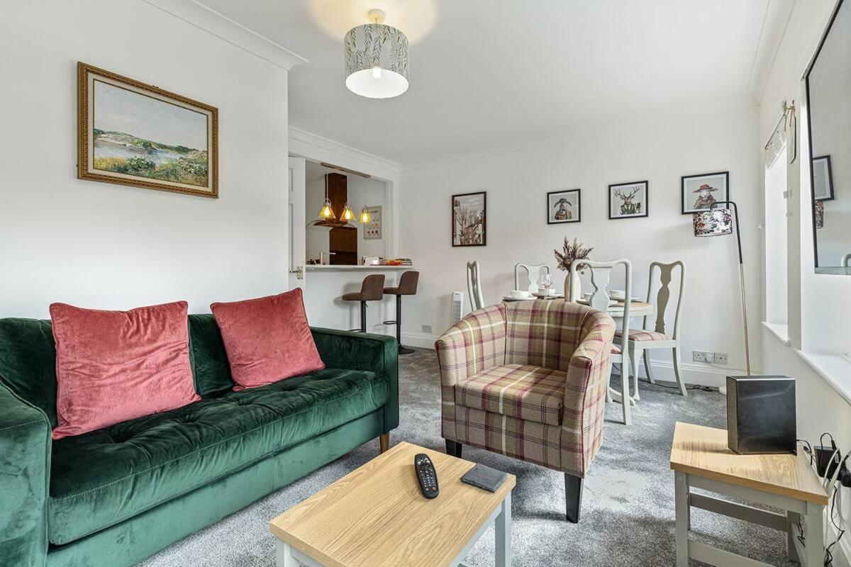6 Escrick Street Beautiful 2-Bed Flat in York Close to City Centre - Pass the Keys — photo 4