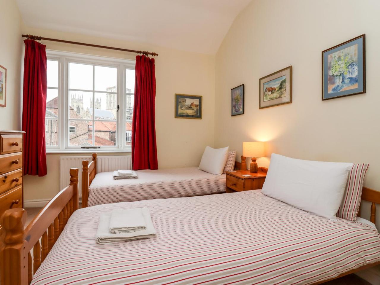 6 Granary Court — photo 2