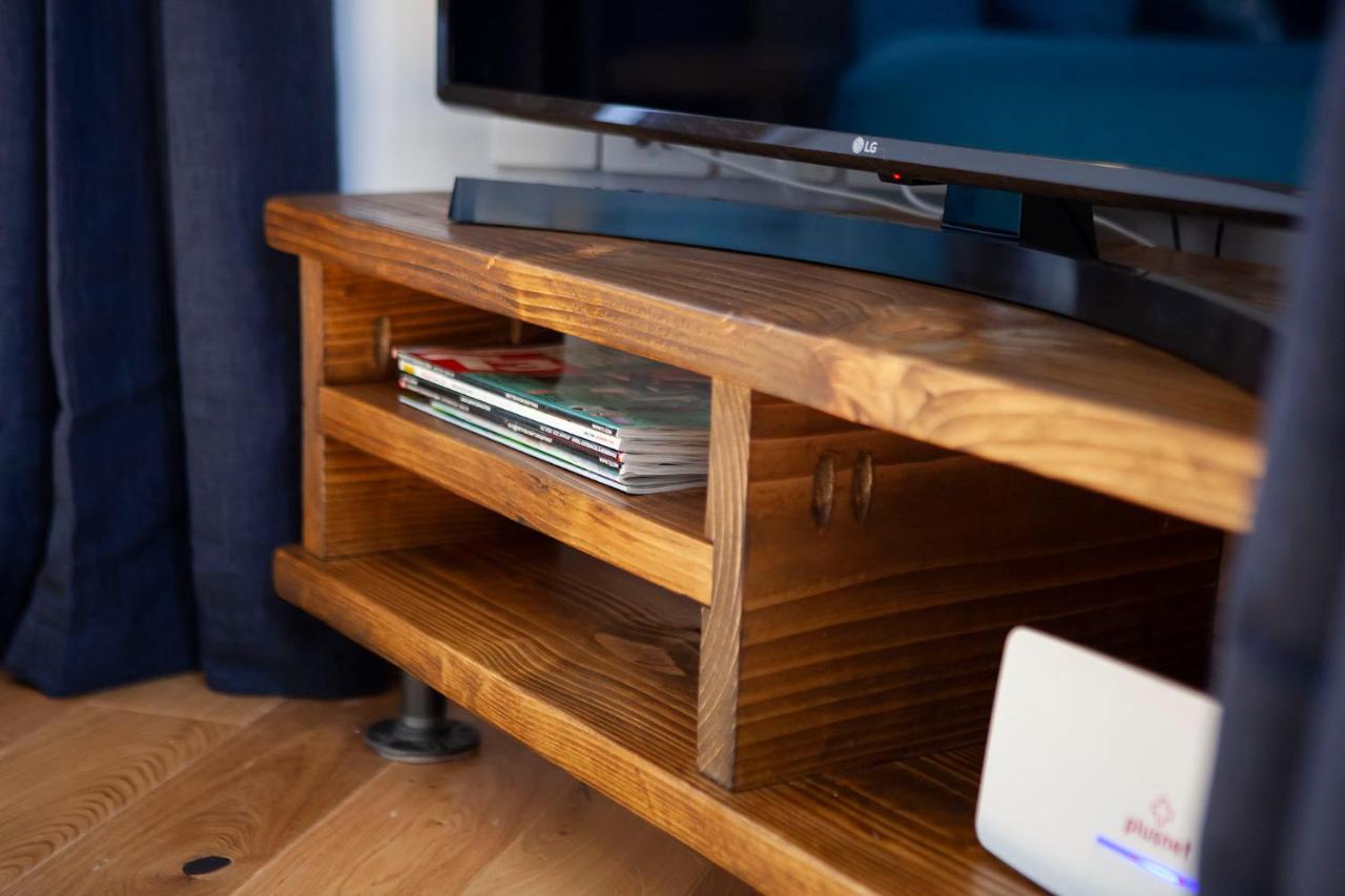 7 Gibson House - Chic City Centre Apartment with Parking — photo 7
