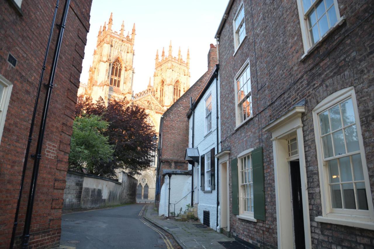 7 Precentor's Court — photo 5