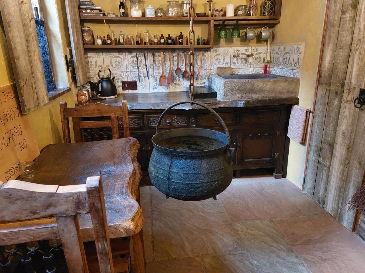 A little bit of Magic - Witchcraft — photo 2