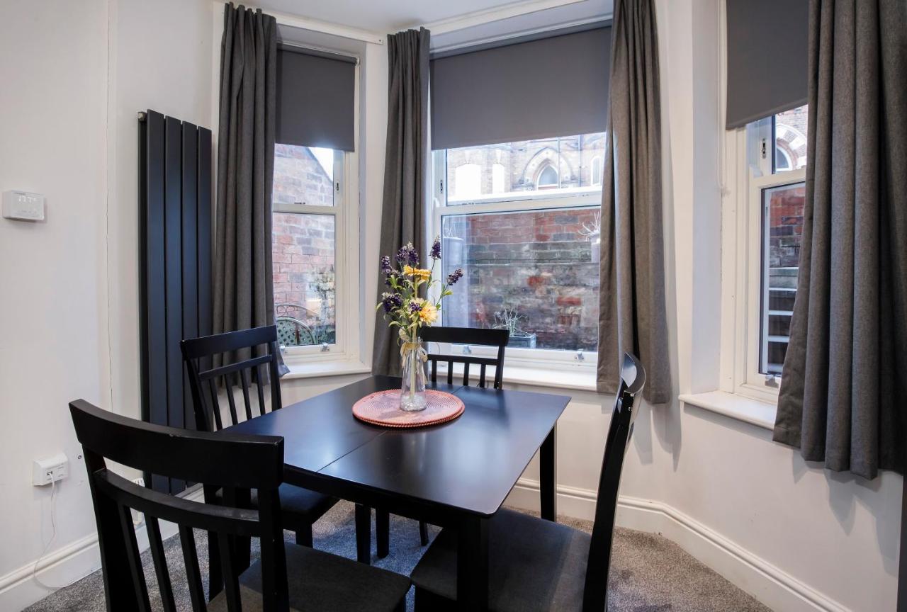 Apartment 1 The Keyes- Stylish & Spacious Apartment With Free Parking — photo 8