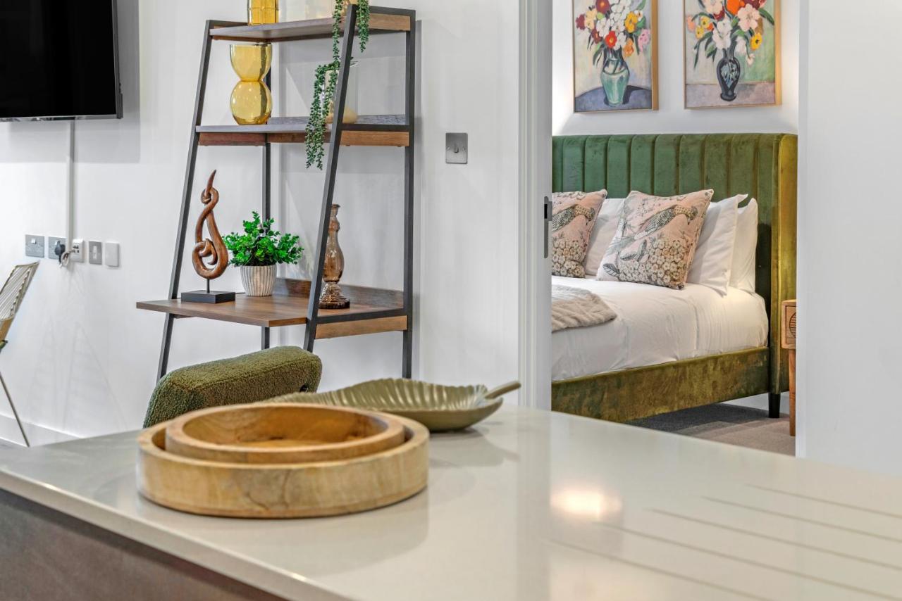 Apartment 21 two bedroom- with secure parking and free onsite gym, York, Yorkshire