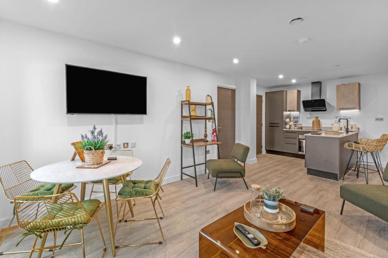 Apartment 21 two bedroom- with secure parking and free onsite gym — photo 6