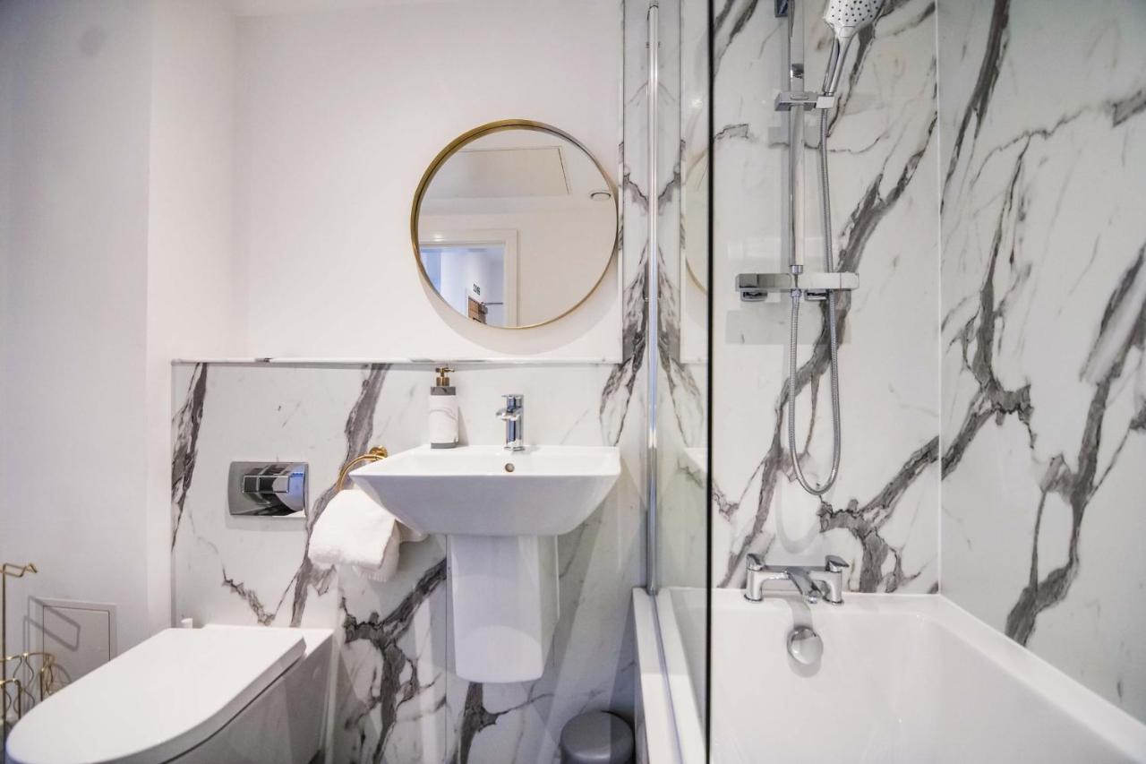 Apartment 3 - The Crescent — photo 8