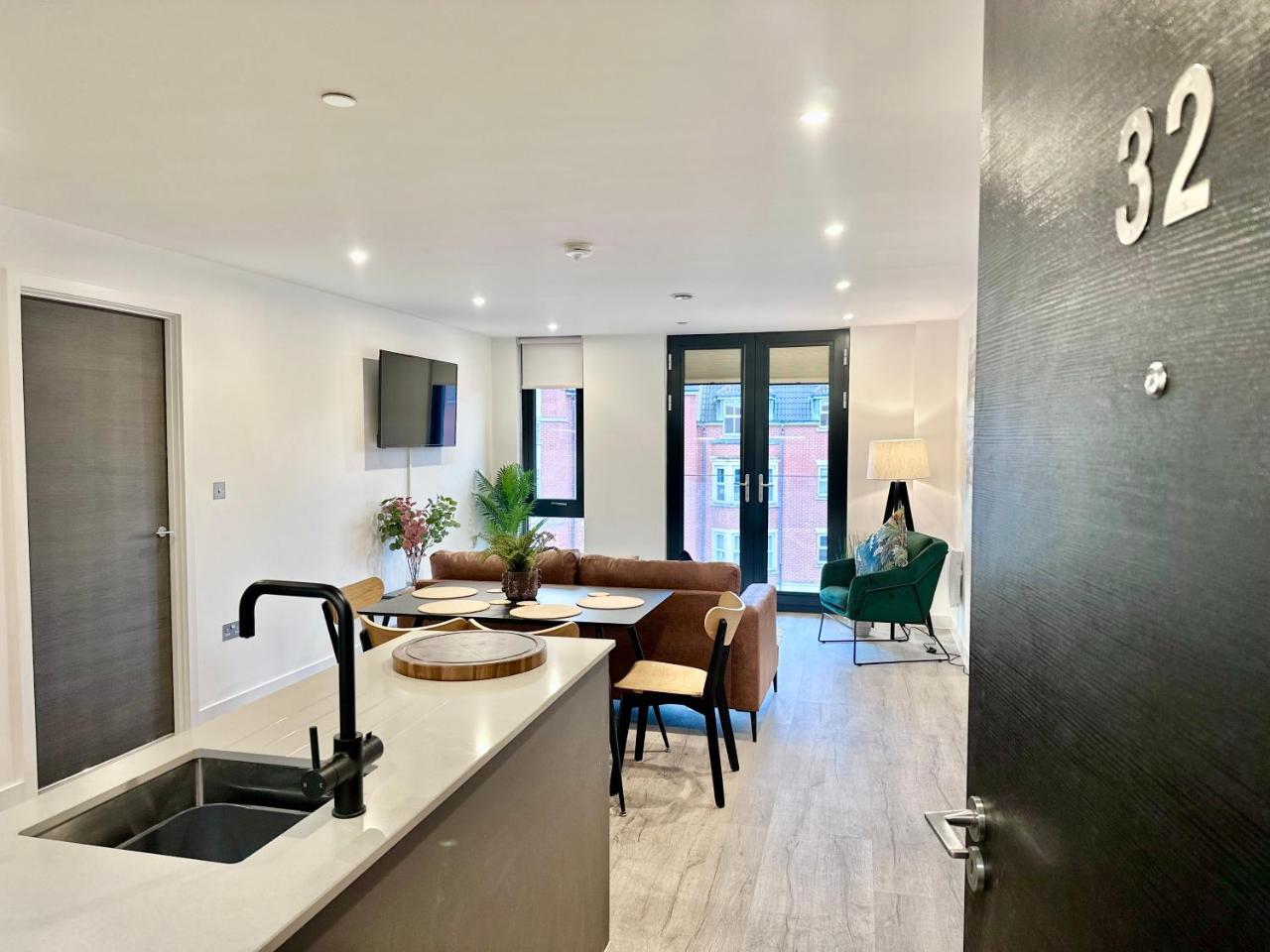 Apartment No 32 with Free use of Gym, York, Yorkshire