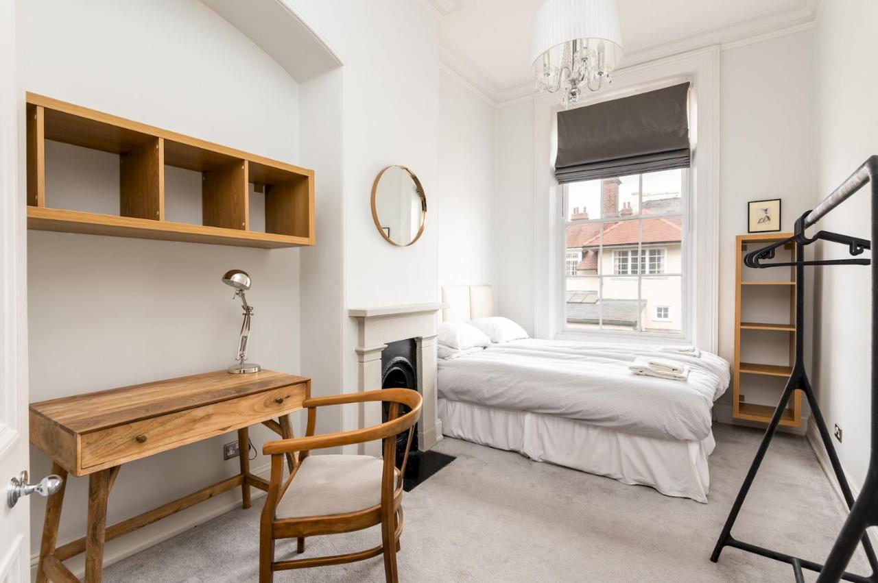 Apt 2, 2 Driffield Terrace Bright & Spacious 2-Bed Apartment in York - Pass The Keys — photo 7